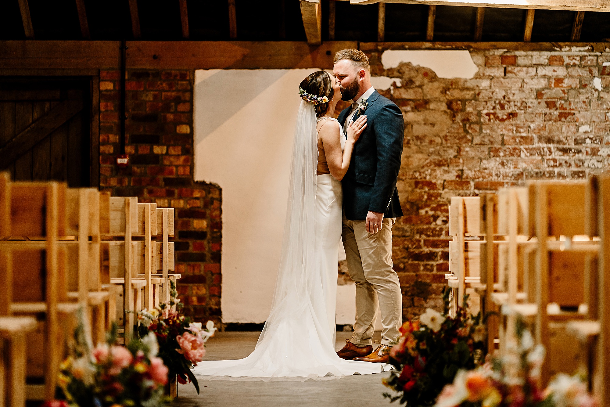 Woolas Barn wedding