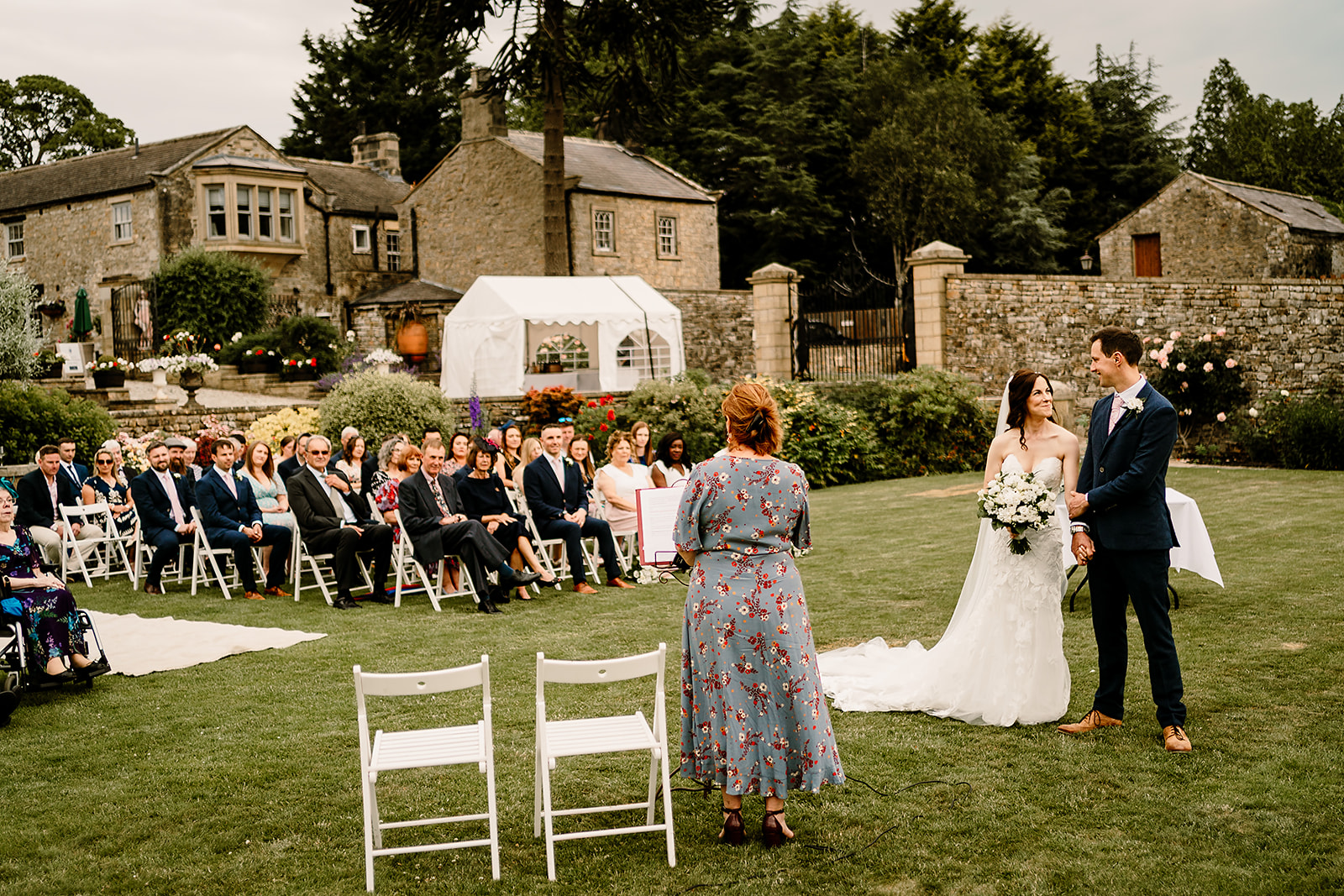 the saddle rooms wedding