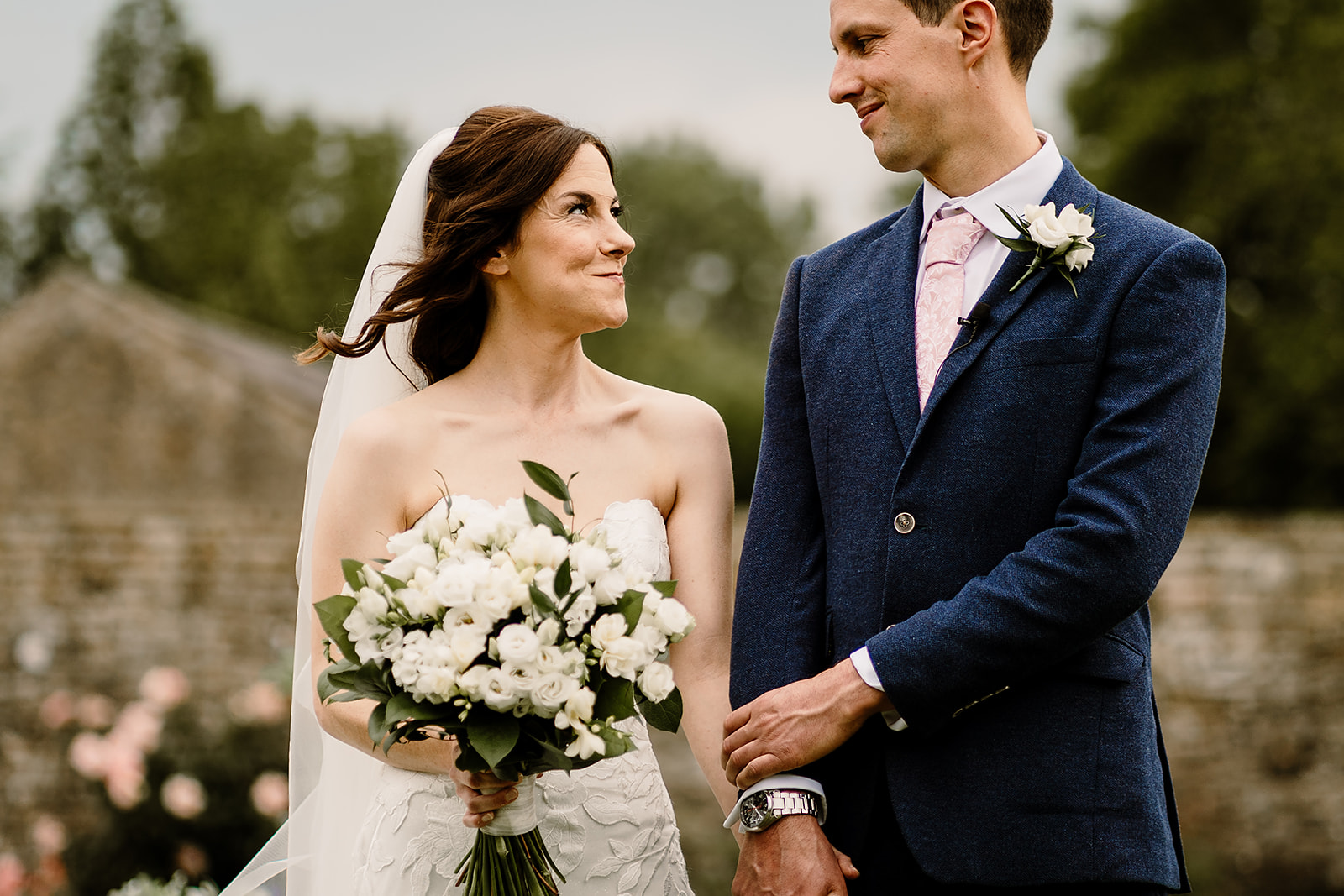 the saddle rooms wedding