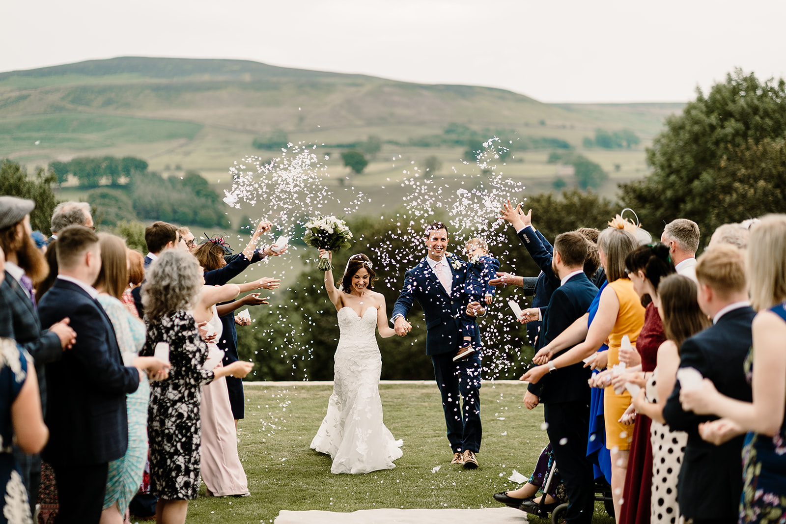 the saddle rooms wedding photographer