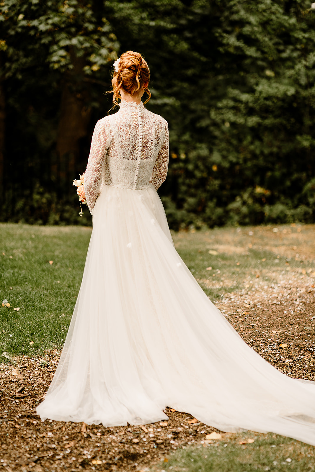 relaxed bride & groom portraits
