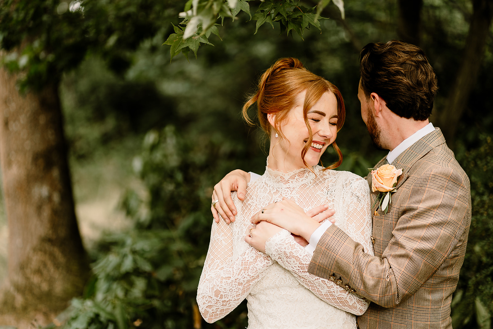 relaxed bride & groom portraits