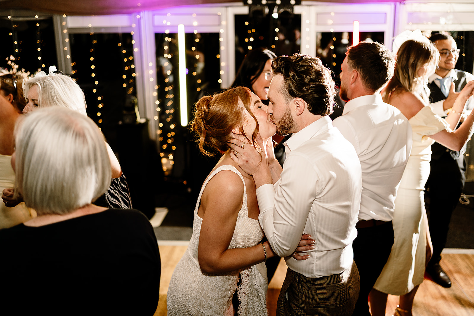 wedding party dancefloor